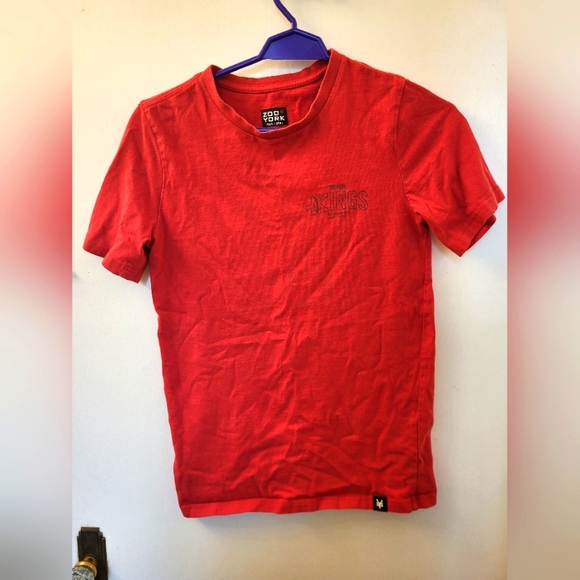 💥4 for $30💥 Zoo York boy's red t-shirt size M 10/12 - Picture 1 of 6